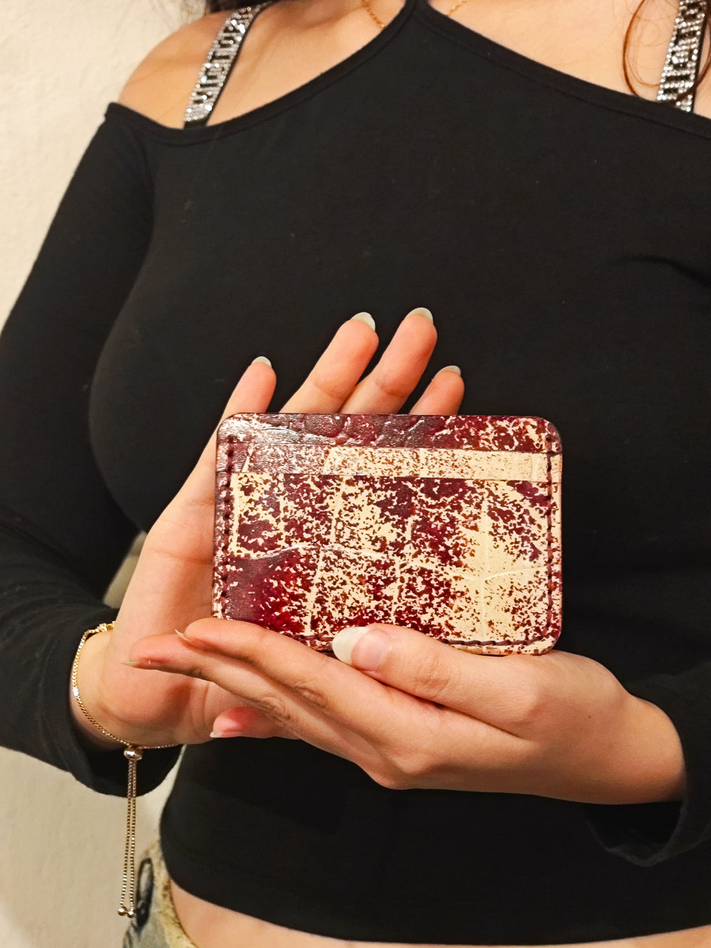 Meteorite cardholder