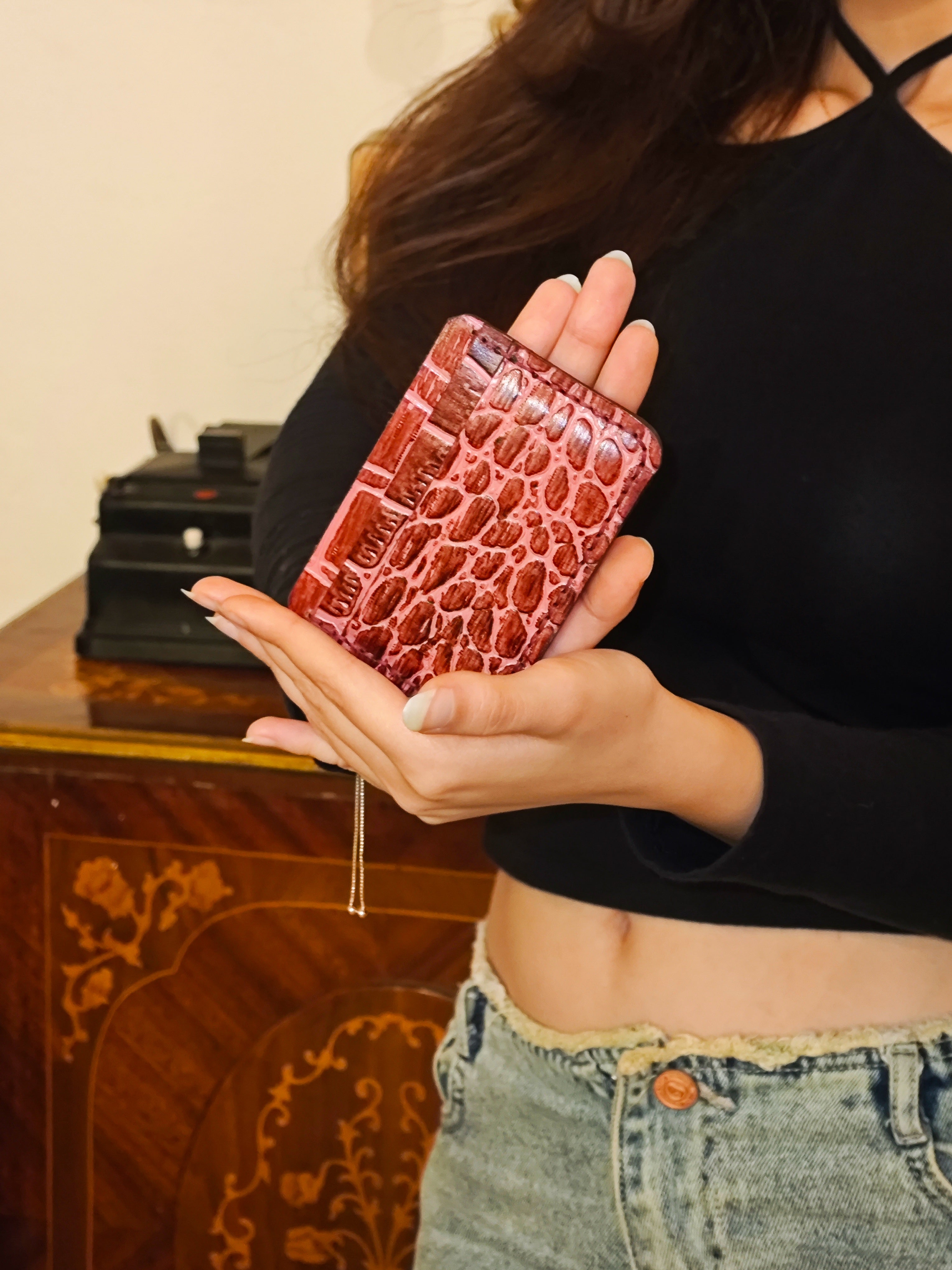 Croc-Burgundy cardholder